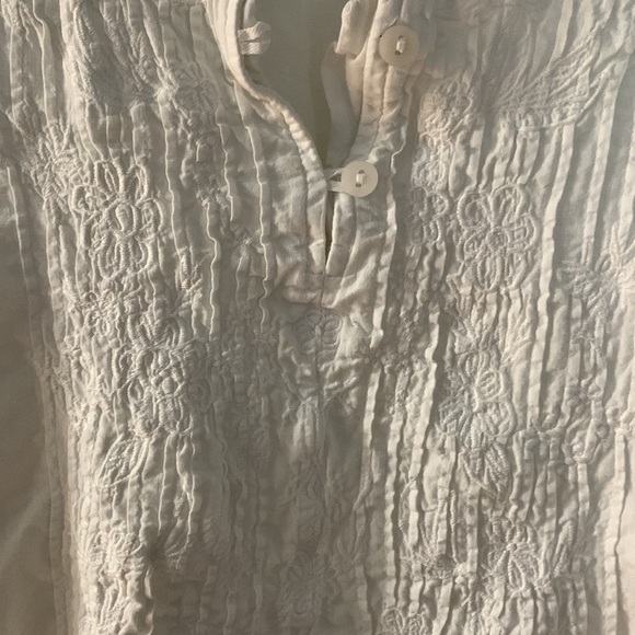 Handmade White Cotton Embroidered Tunic - Picture 5 of 8